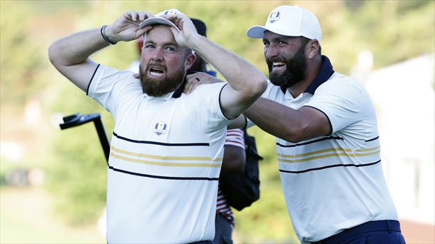 Shane Lowry y Jon Rahm. Foto: EFE.