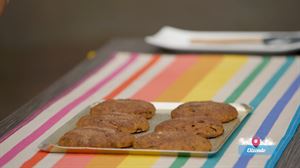 Elizondon txantxigorriak prestatu ditugu, mundu guztian ezagun egin diren Baztango opilak