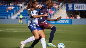 Eibarrek azken minutuetan irabazi du Teneriferen aurkako partida (0-1)