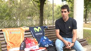 Jonathan Castroviejo: ''Txirrindularitza kirol oso zaila da; asko ematen dizu, eta asko kendu ere''