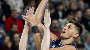 Bilbao Basketek azken bi porrotak atzean utzi ditu, PUMPA Basket Brno Txekian jipoituta