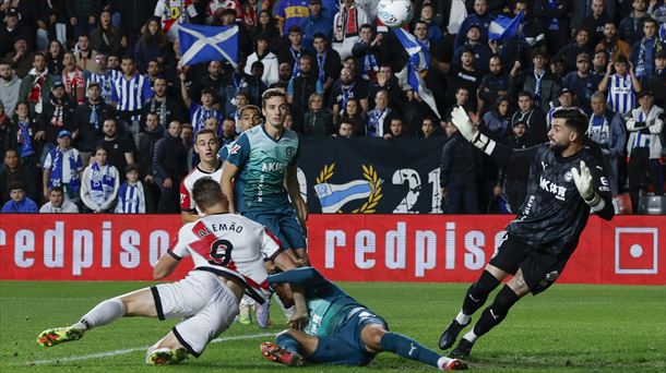 Rayo Vallecano vs. Alavés. Foto: EFE