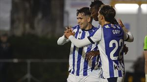 La Real supera al modesto Negreira con solvencia y avanza en la Copa (0-3)