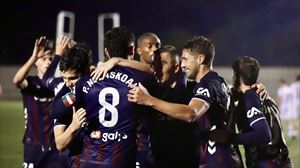 El Eibar se impone ante el Náxara y avanza en la Copa (2-4)