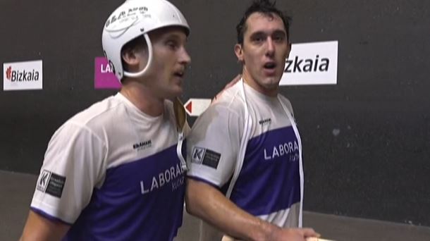 Laduche y Zabala, tras obtener la victoria. Foto: EITB. 