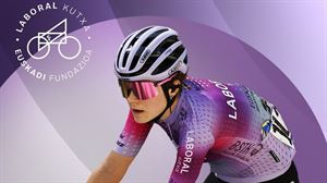 Idoia Erasok eta Naia Amondarainek Laboral Kutxarekin daukaten kontratua luzatu dute 2027 arte