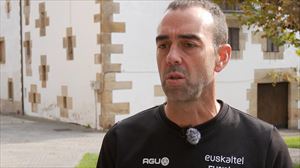 Azanzak Euskaltel-Euskadik izandako arazoak aztertu ditu, taldeak ahazteko moduko denboraldia egin ostean