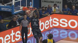 Surne Bilbao Basketek Peristeriren aurka irabazi du eta multzoko liderra da FIBA Europako Kopan