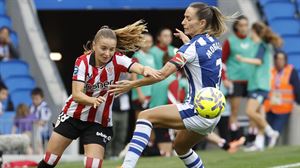 La Real Sociedad y el Athletic empatan en Anoeta, en un derbi muy igualado (1-1)