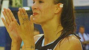 Veronika Remenárová será intervenida en la rodilla derecha