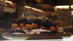 Entre tinta y brasa, espectacular pintxo del bar Kobijo de Vitoria-Gasteiz