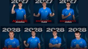 Zazpi pilotariren kontratuak berritu ditu Aspek