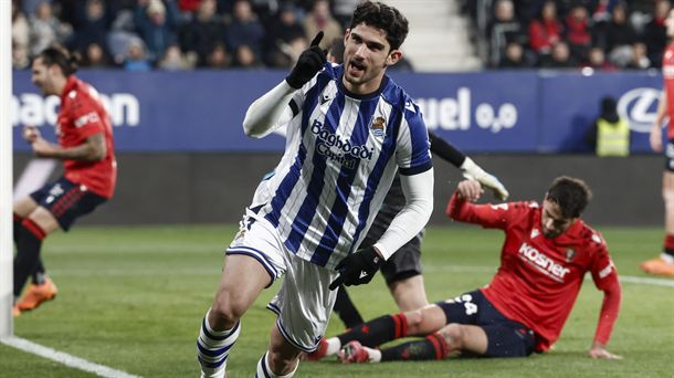 Guedes bere gola ospatzen. Argazkia: EFE