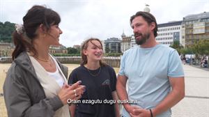 Zer dakite euskarari buruz Euskal Herrira datozen turistek?