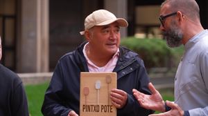 La costilla con amigos de La Taska de Gros hace amigos y se lleva el premio de ''Pintxo Pote''