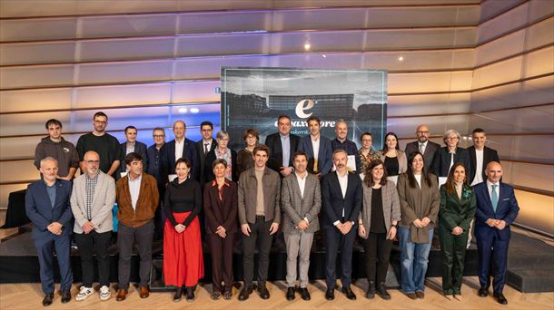 Foto de familia del acto celebrado el 12 de febrero en el Kursaal Donostia