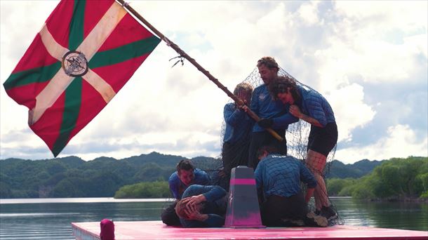 Los Corocotes ondean la ikurriña en su primera victoria