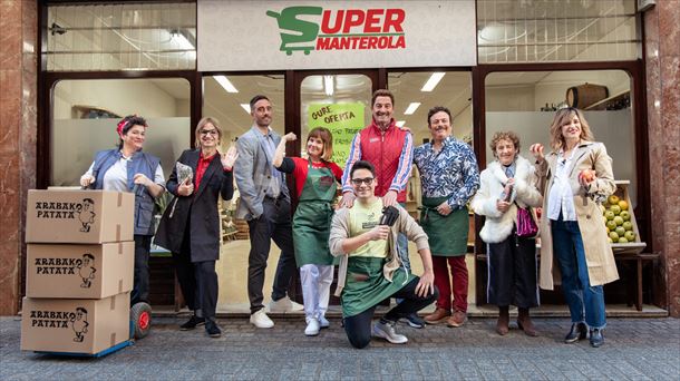 ''Superra'' telesailaren protagonistak
