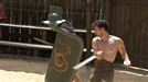 Espada en mano, participamos en un combate entre gladiadores
