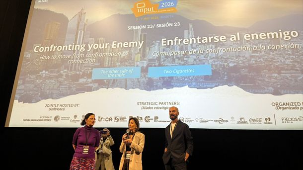 Ainhoa Alcibar y Gorka Garcia, durante la presentación
