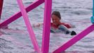 ¡Jaio cae desde lo alto de la torreta al agua al inicio del duelo!