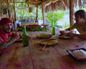 ¡A la rica tortilla caribeña! Los ganadores disfrutan de su merecido premio