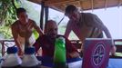 Monty disfruta de la videollamada con sus amigos: ''¡Vais a flipar con lo que he hecho; no me lo creo ni yo!''