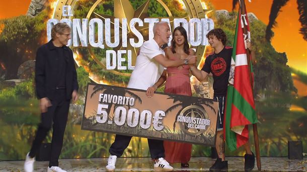 Aimar, con el cheque de 5.000 euros por ser el favorito del público del ''Conquis''