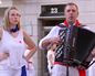 Haizea Mayok eta Iñaki Retak zuzenean eta euskaraz jota bat bota digute