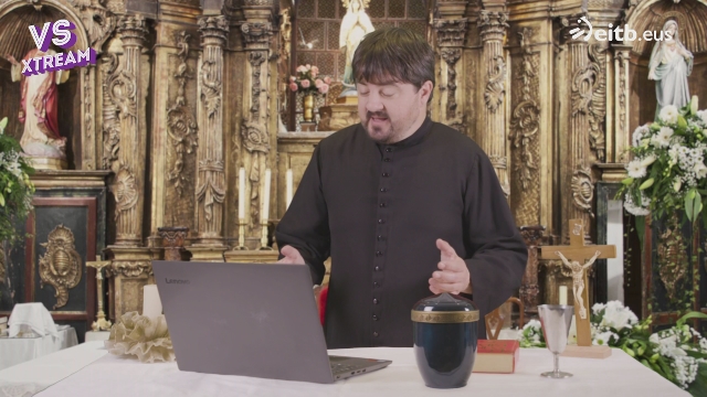 ¡El Primer Funeral Por Internet De La Historia!