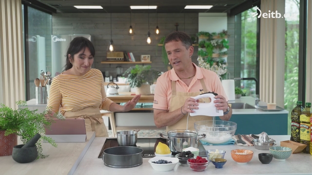 Txokolatezko ospakizun bizkotxoa