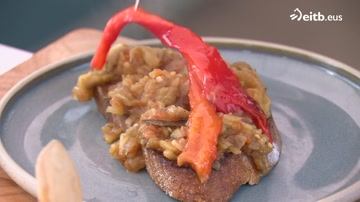 Alberjinia, tomate, pipermorro eta antxoa ogi txigarkia