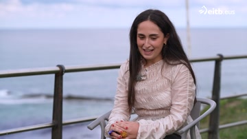 Sara Uribe-Etxeberria