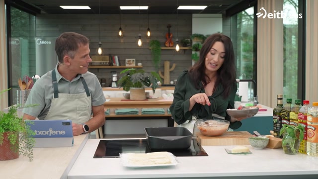 Oilasko hegaltxo lasaña pesto erara