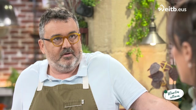 Manitas rellenas en salsa