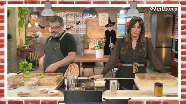 Tabulé de garbanzos y mejillones con escabeche de granada + Chocolate a la taza sin leche