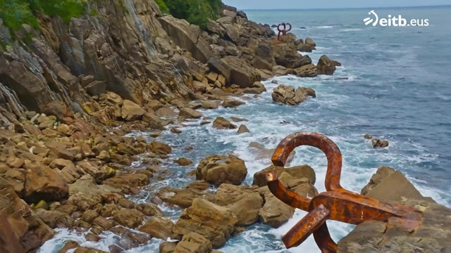 GIPUZKOA, zeruaren eta itsasoaren artean