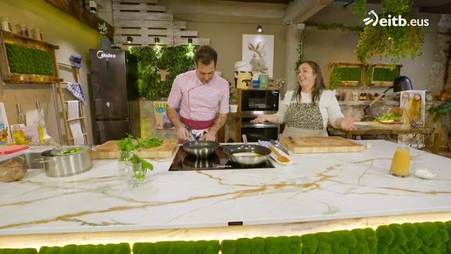 Brokoli salteatua bakailao gainerrearekin  eta baratxuri saltsarekin